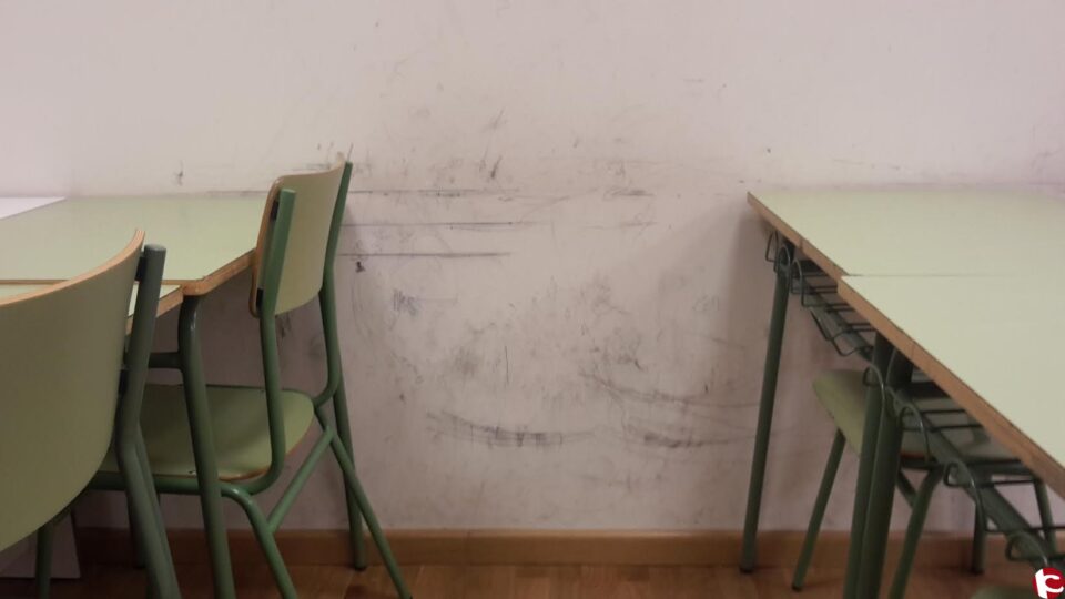 Amado Juan insiste una vez más en el mal estado del conservatorio