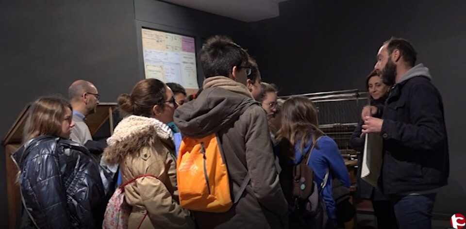 El IES Monastil sigue su itinerario en el Museo Etnográfico