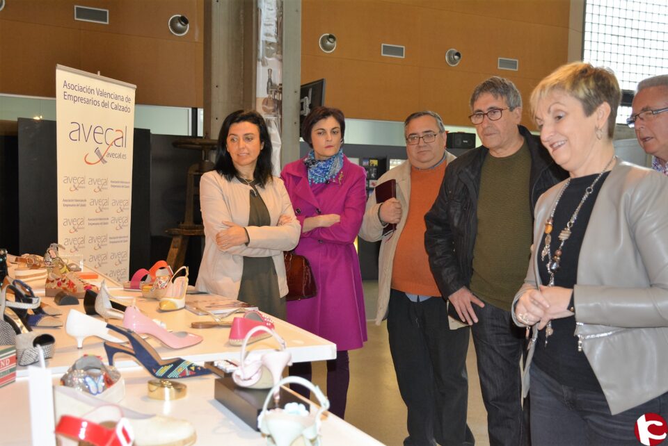 Un total de 90 firmas de calzado de la provincia muestran las tendencias primavera-verano en el Museo del Calzado