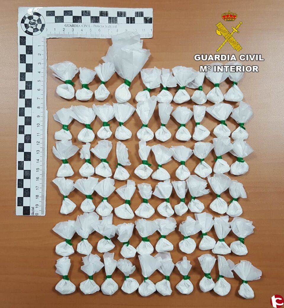 La Guardia Civil detiene a un vecino de Monóvar cuando vendía droga cerca de una guardería infantil