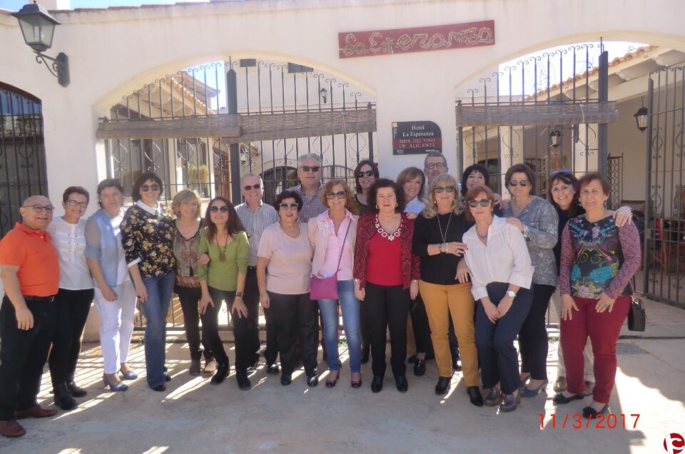 Foto Encuentro de la primera promoción de geografía e historia de la Universidad de Alicante