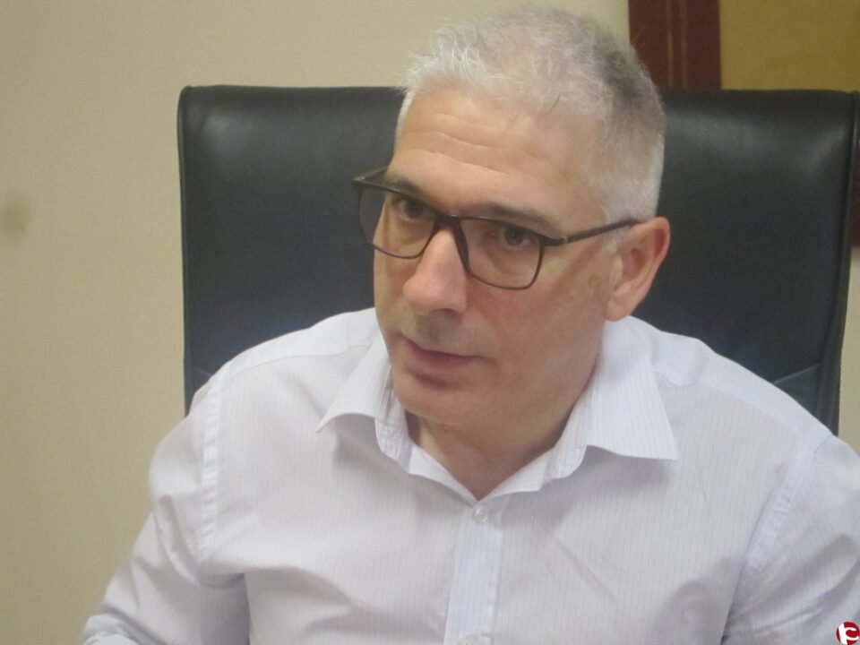 El Ayuntamiento regula la instalación de soportes publicitarios en suelo público