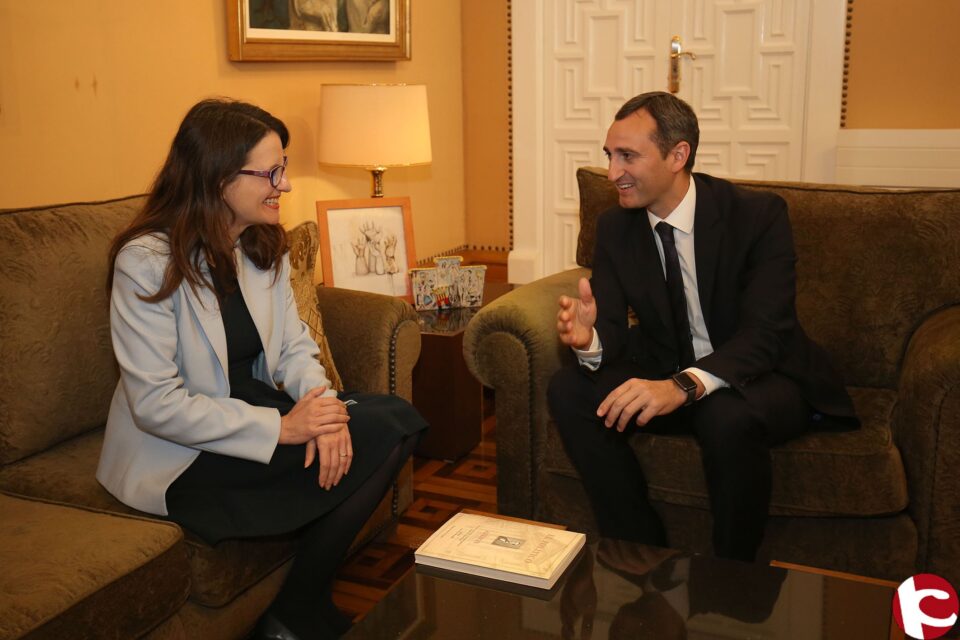 César Sánchez acuerda con Mónica Oltra una Mesa Social Técnica para ordenar las relaciones entre la Diputación y el Consell - Nota de prensa de la Diputación de Alicante