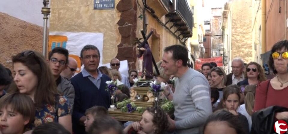 Via Crucis infantil en el casco antiguo petrerense