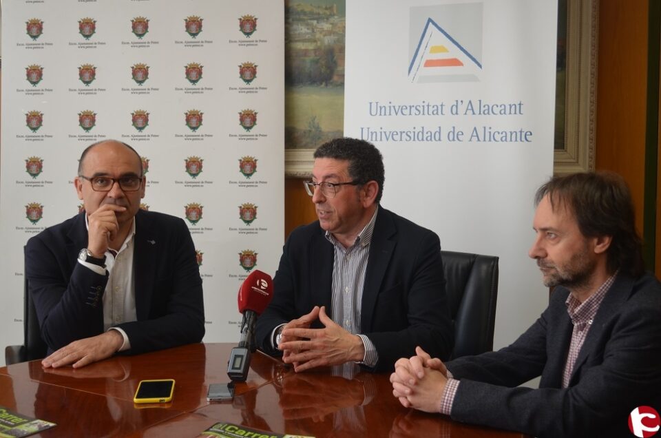 Celebración del Consejo de Dirección de la UA en el Salón de Plenos del Ayuntamiento de Petrer