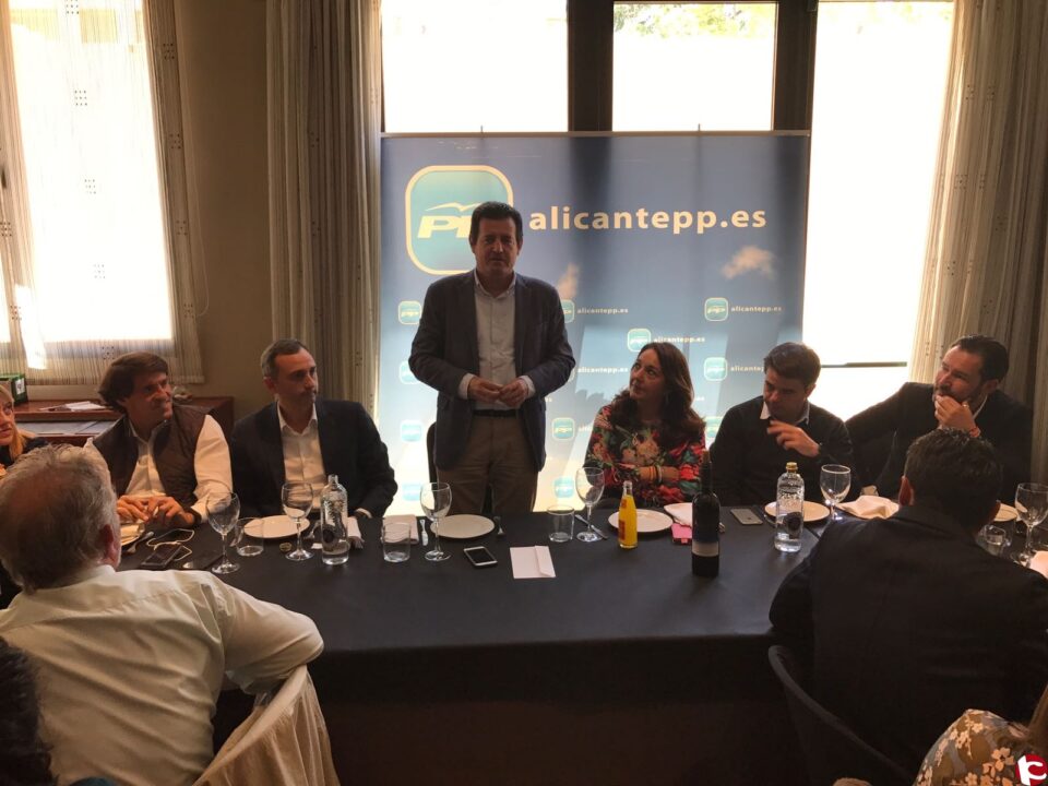 PP ALICANTE: El PP de Alicante desarrolla jornada de trabajo en el Casino Eldense