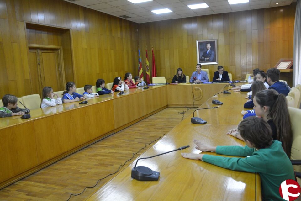 Los cargos infantiles de Moros y Cristianos toman el protagonismo