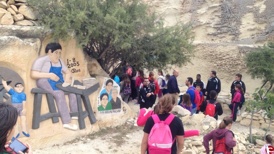 Las Escuelas Deportivas Municipales visitaron las Esculturas de EL CAU