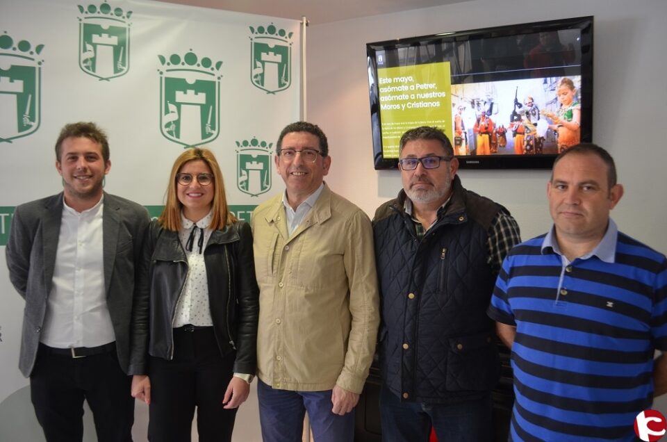 El Ayuntamiento de Petrer lleva los Moros y Cristianos a toda la Comunidad Valenciana
