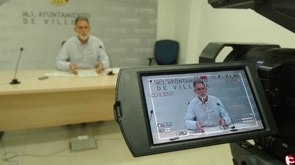 Francisco Abellán tilda de engañoso el descuento de la tarjeta de la Fundación Deportiva Municipal