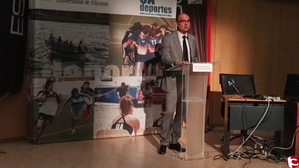 Més d'un centenar d'esportistes de la UA obtenen medalla en els campionats universitaris