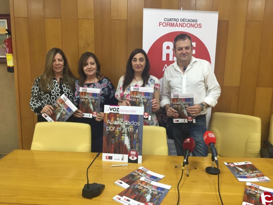 Aulas presenta su revista anual con un repaso por la intensa actividad del colectivo de mayores que ha crecido en un 50%