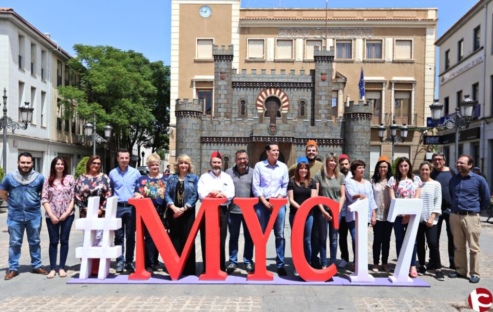 Los Moros y Cristianos se promocionan en las redes con "hashtag" MYC17