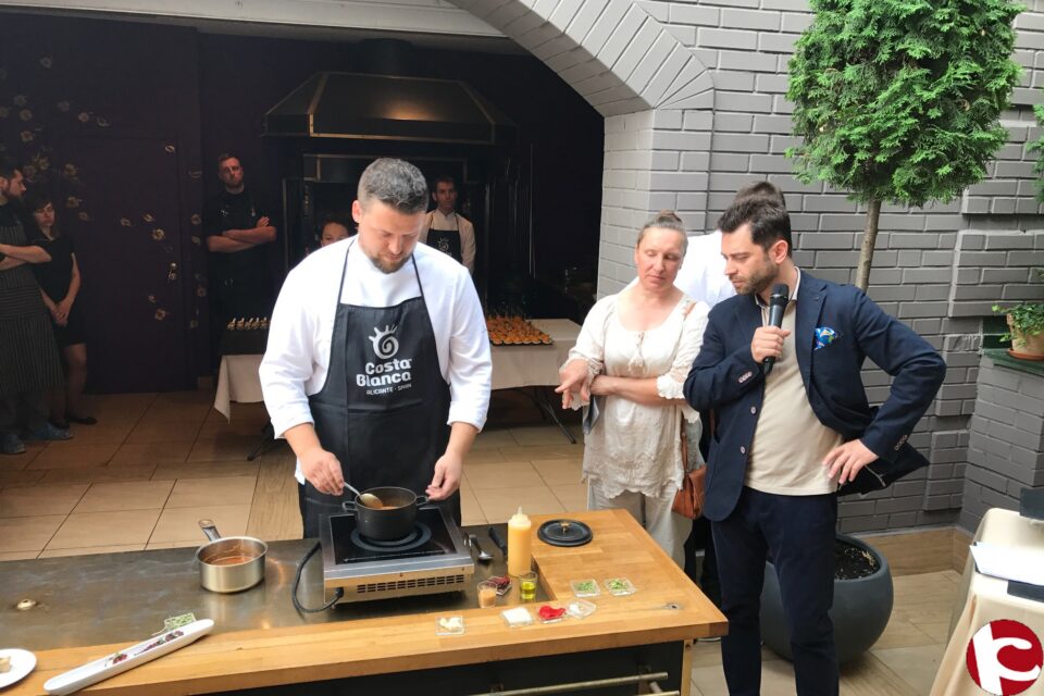 El Patronato de Turismo promociona en Kiev la cocina y los productos típicos de la provincia