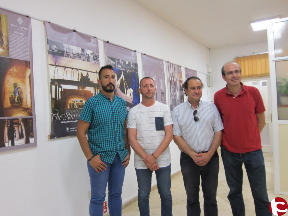 La exposición El Sonido de la Piedra en la sala del Mercado de Abastos