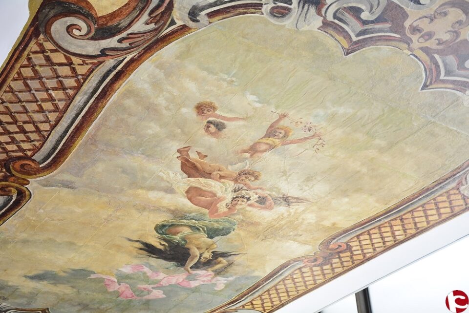 El Ayuntamiento inaugura la pintura mural situada en la entrada de la Casa Consistorial