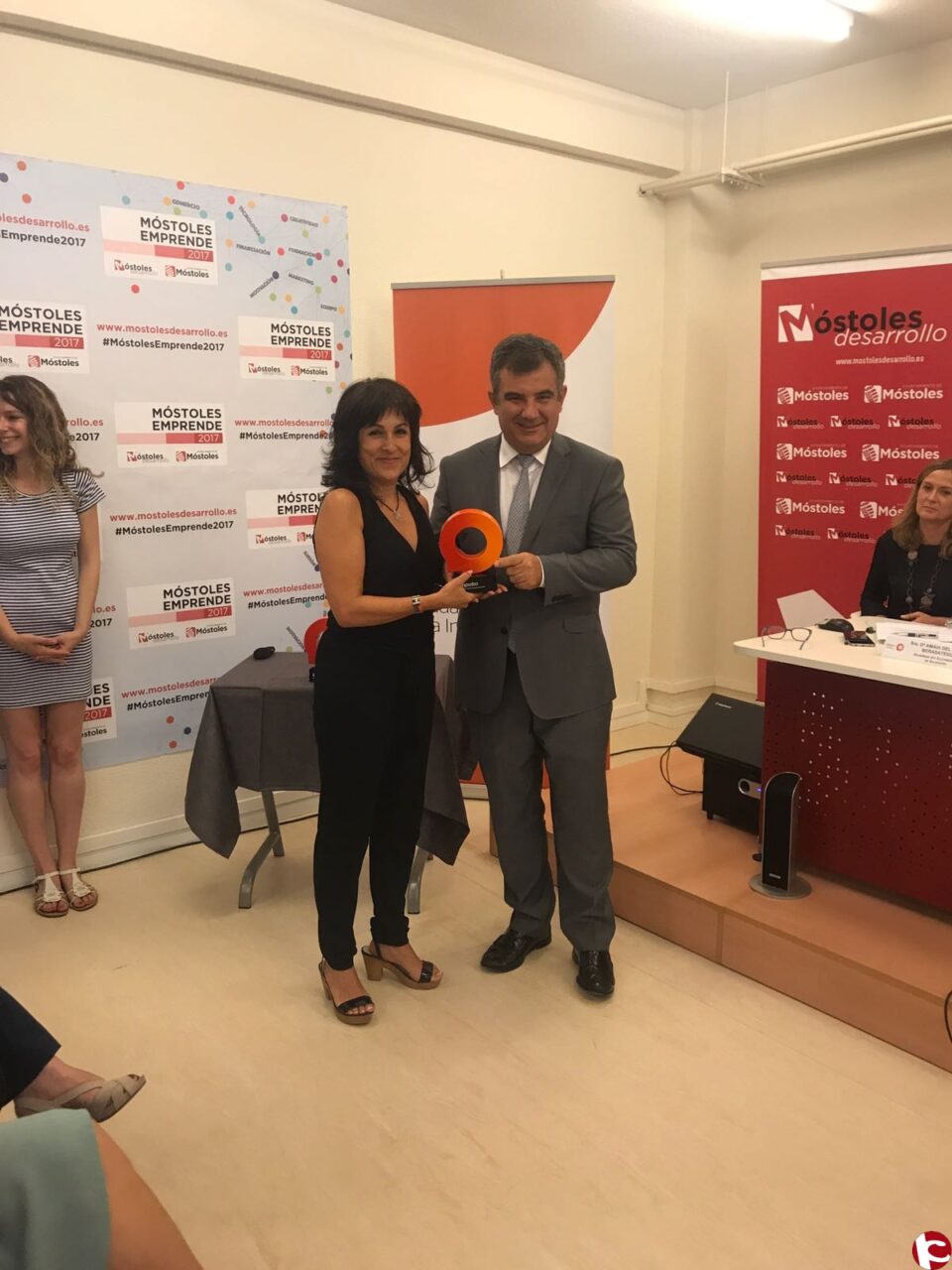 Villena recibe la distinción como Ciudad de la Ciencia y la Innovación en Madrid