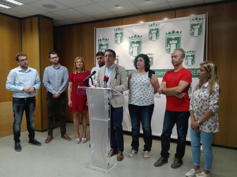 Dimite el alcalde de Petrer Alfonso Lacasa