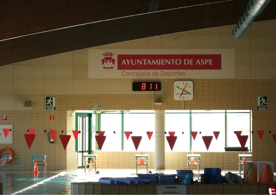 Se abre el plazo de nuevas matrículas para los cursos de natación de la Piscina Municipal Tomás Martínez Urios
