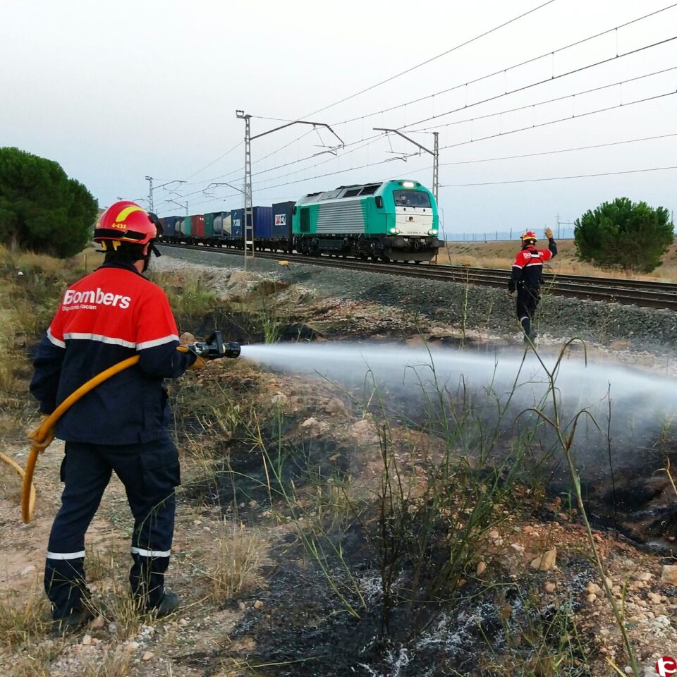 Incendios en la Líneas férreas cercanas a La Encina.