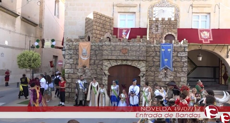 Arranquen les Festes de Moros i Cristians a Novelda