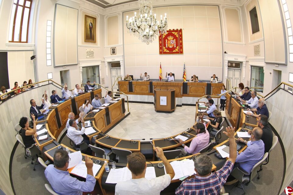 El Pleno aprueba inversiones financieramente sostenibles para la provincia que alcanzan los 21.3 millones de euros