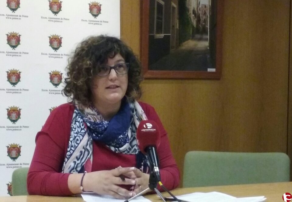 El Ayuntamiento de Petrer duplica las ayudas al transporte universitario