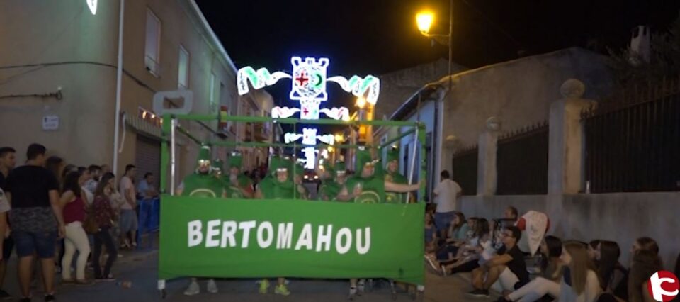 Retorno de las imágenes y Retreta Humorística