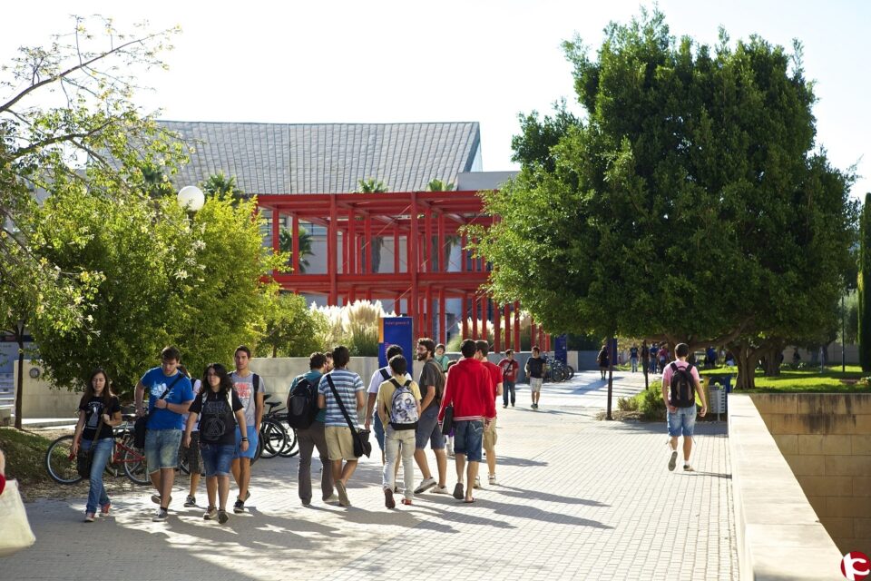 La Universidad de Alicante arranca el curso con más de 5.700 nuevos alumnos matriculados