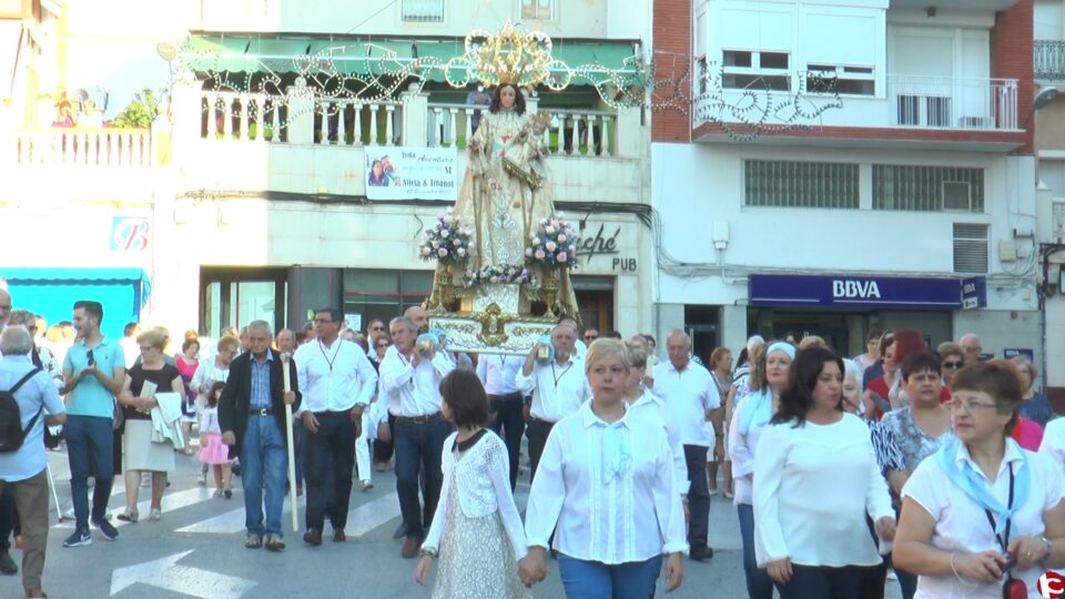 Romería de la Virgen del Remedio hasta la iglesia de la Santa Cruz