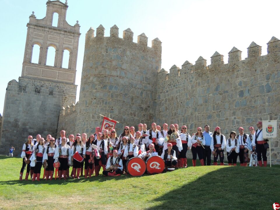 La Fanfarria llena Ávila de color