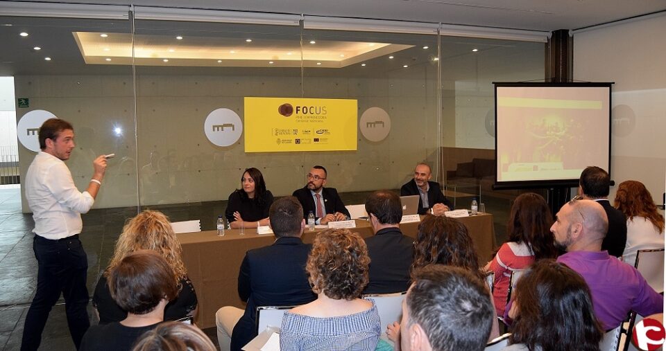 La Generalitat Valenciana pone de ejemplo a Petreremprende como iniciativa de emprendimiento local