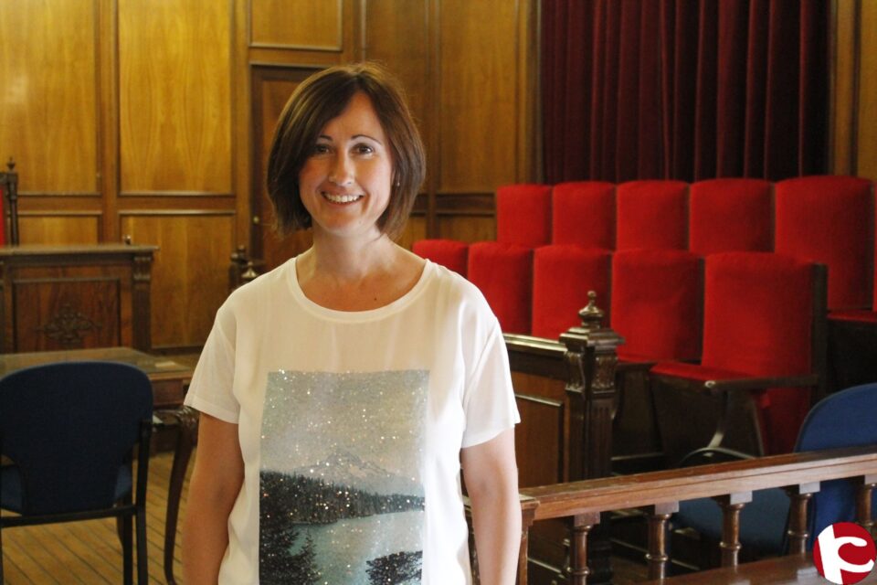 Les ajudes municipals d'emergència social baixen prop d'un 17%