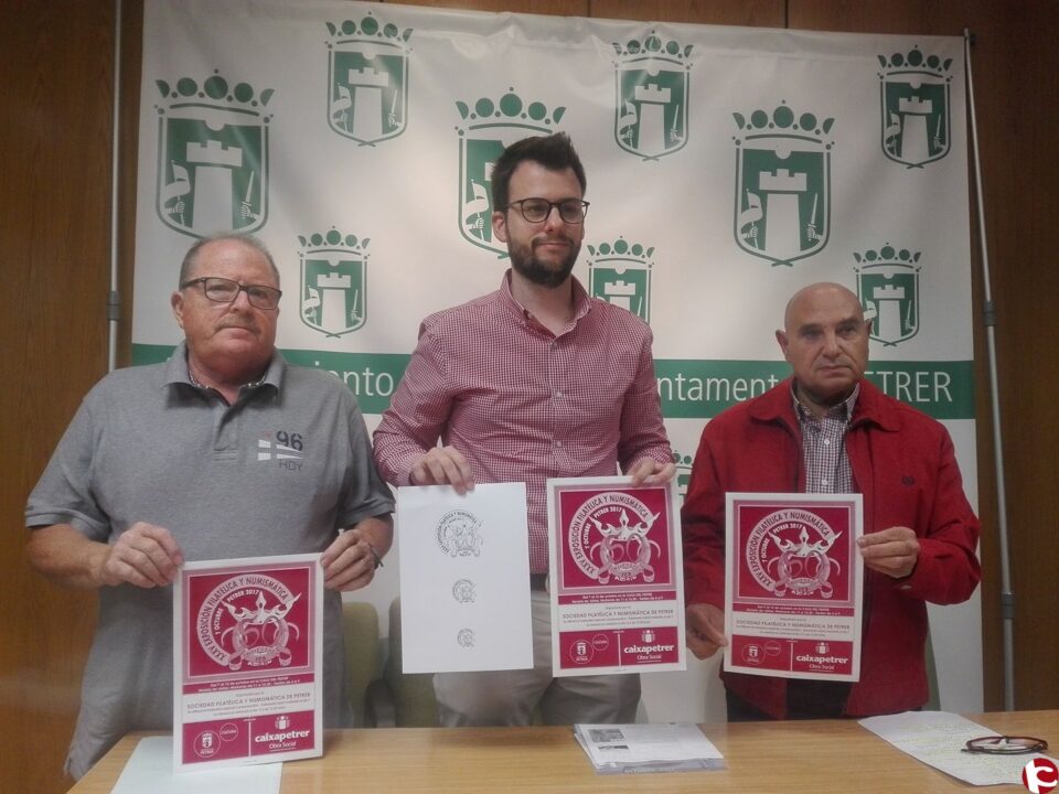 Apertura de la XXXV Exposición Filatélica y Numismática de Petrer