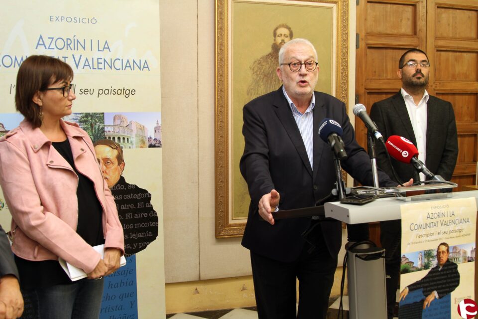 La Casa Museo Azorín acoge una exposición sobre la trayectoria literaria del escritor y la presentación de un cómic para difundir la figura del escritor de Monóvar