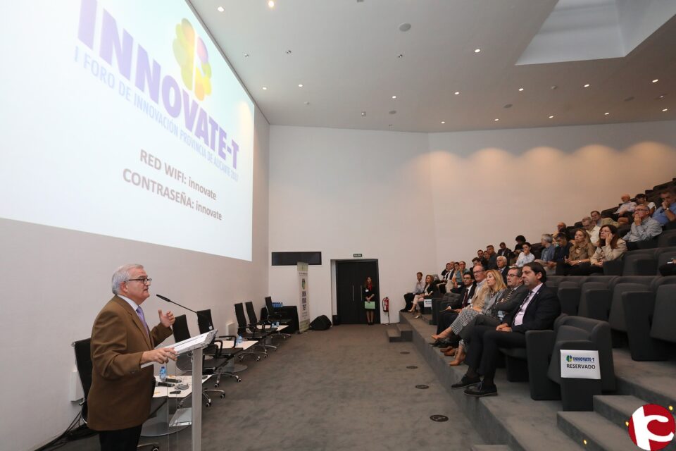 César Augusto Asencio destaca esta iniciativa enfocada a crear líneas de trabajo y sinergias colaborativas entre universidades y empresas