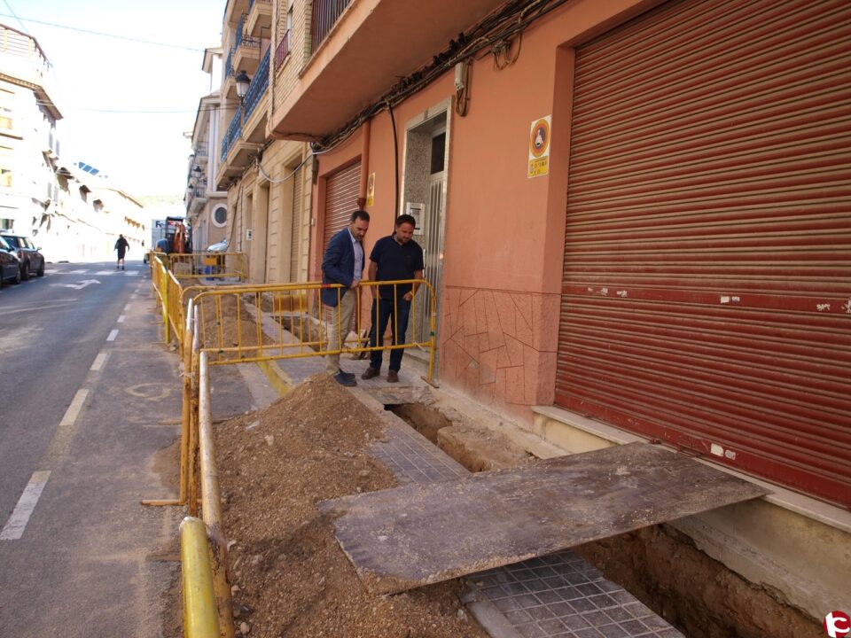 Nuevas tuberías y pavimento en la calle El Salvador