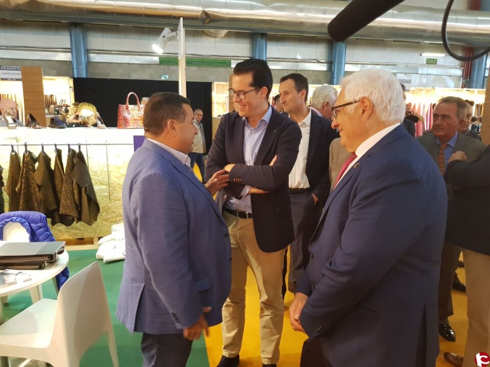 Arranca FUTURMODA con la presencia de 500 firmas