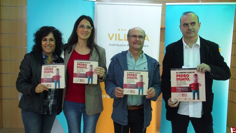 Gran acogida de la máquina de reciclaje en Villena