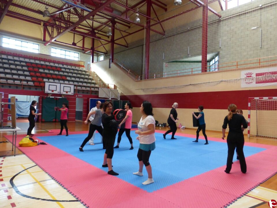 El Ayuntamiento de Aspe organizada un curso de defensa personal para mujeres