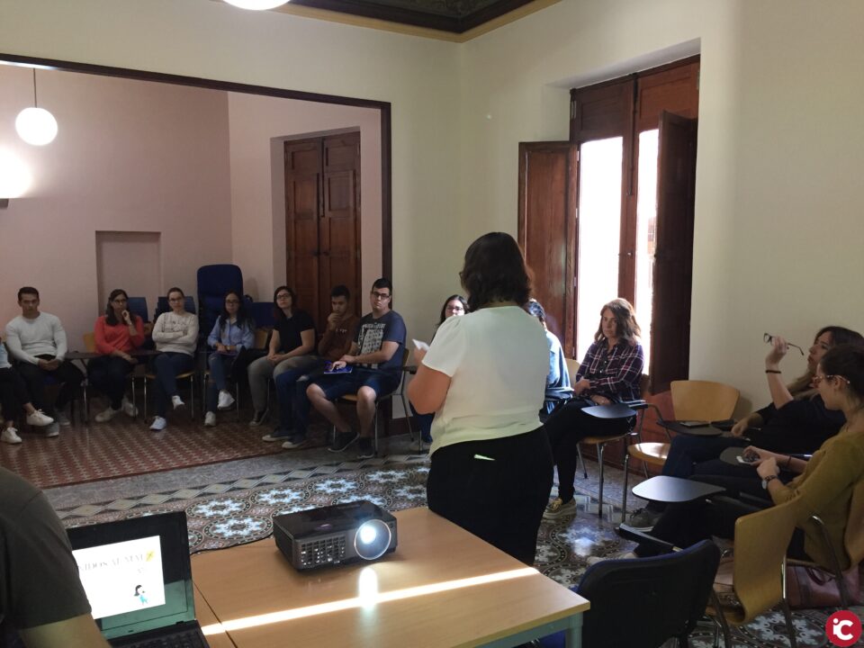 Comienza el curso de monitor de actividades de tiempo libre educativo infantil y juvenil en la casa de juventud