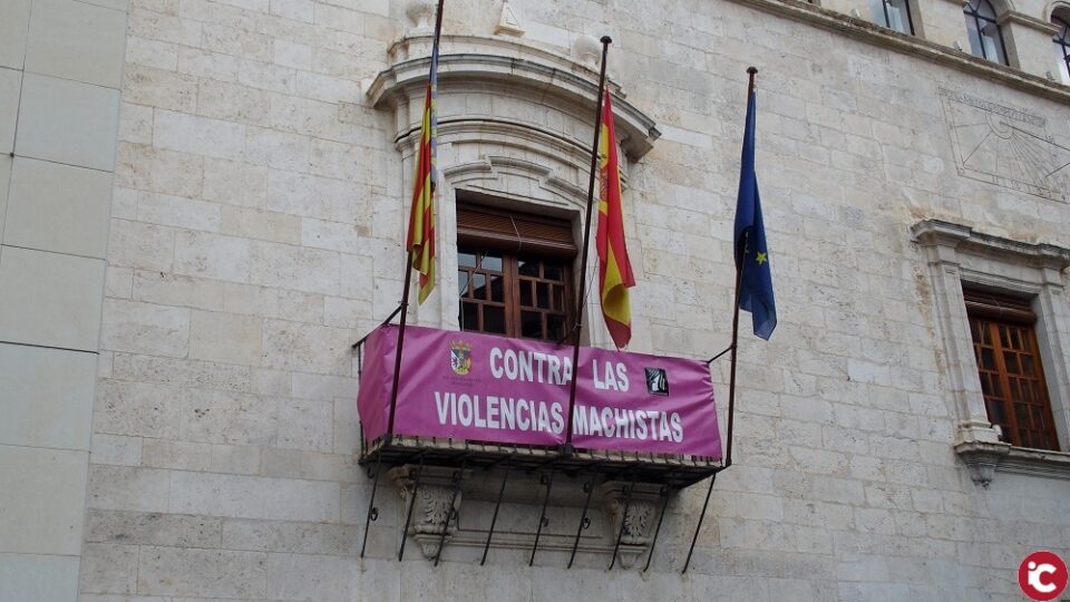 Concentración con motivo del brutal ataque sufrido ayer en Elda