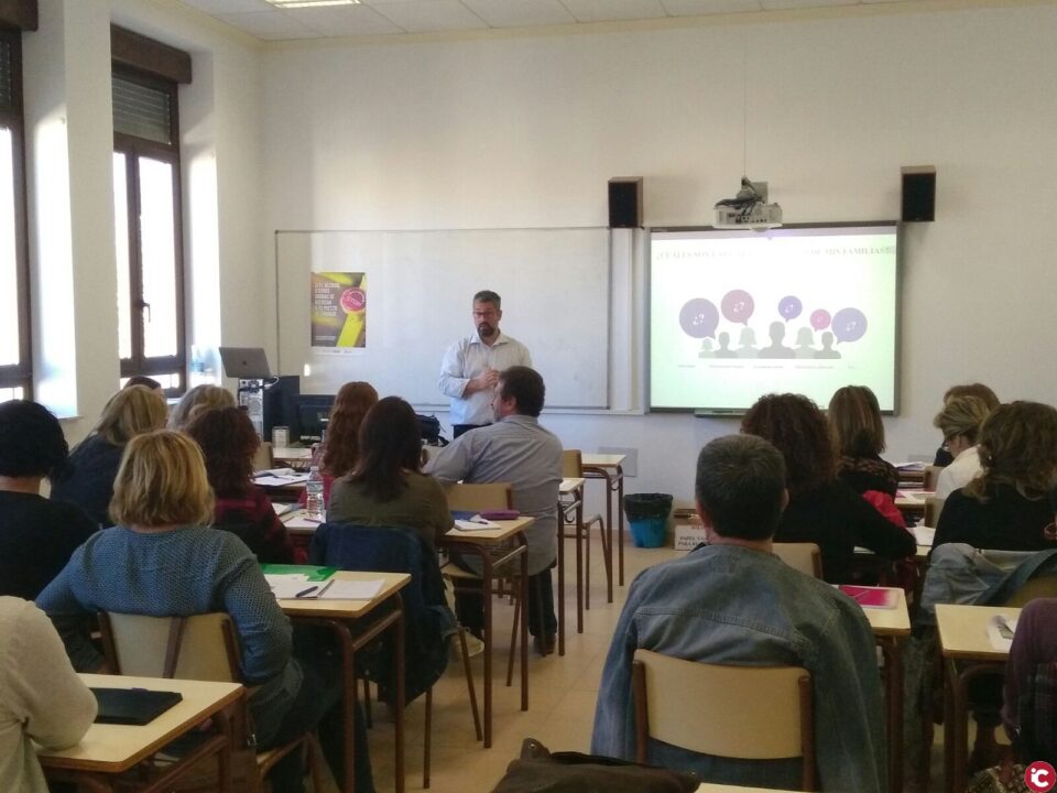 Curso para profesionales en Intervención Familiar