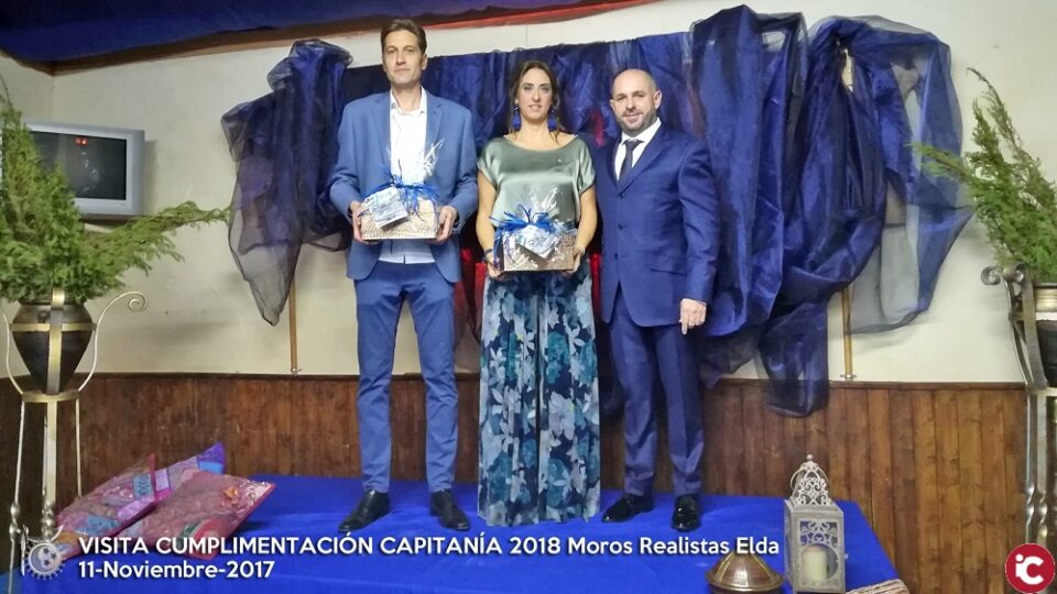La comparsa de moros realistas realiza su visita de cumplimentación a la capitanía 2018
