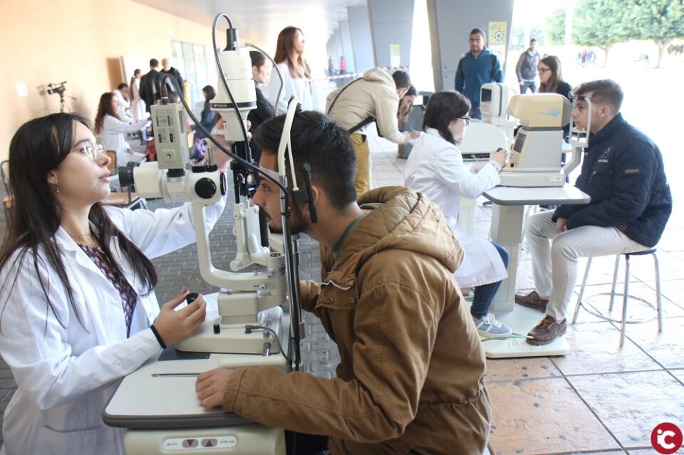 Universitaris amb molta vista