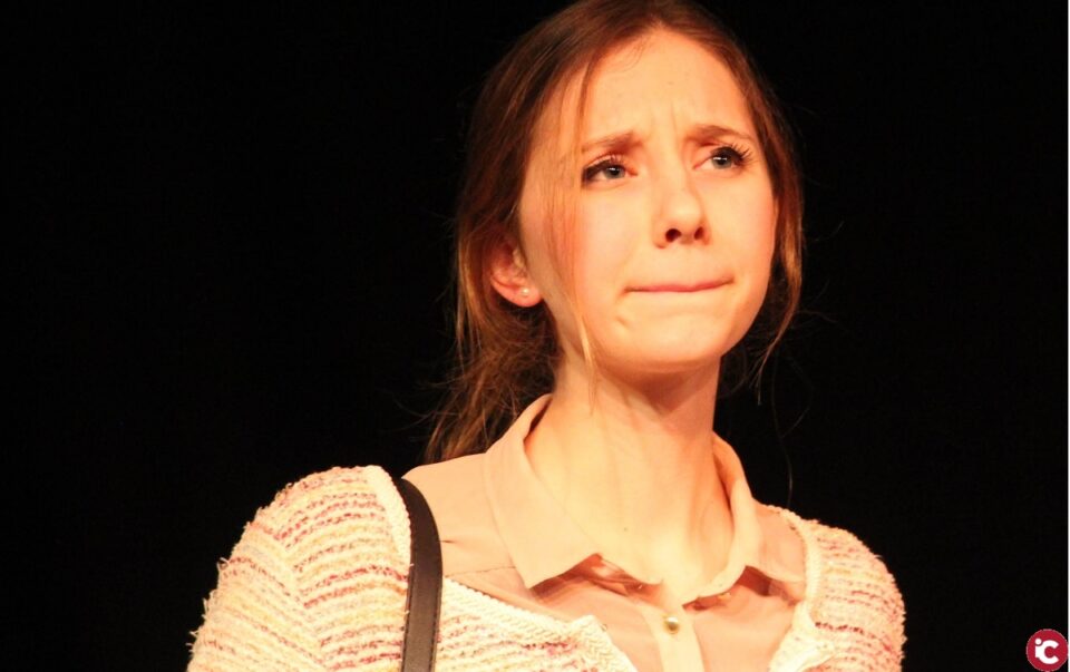 ¿QUIÉN SALE TRAS LAS PUERTAS?. Es el nuevo café teatro que CARICATO TEATRO nos propone.