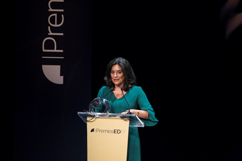 La infermera i professora de la Universitat d'Alacant María Elena Castejón guanya el premi Innovació i Creativitat en Infermeria