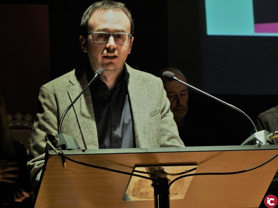 Los premios provinciales de narrativa breve y poesía de Aspe recogen la participación de 90 autores y 104 obras