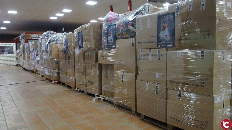 Villena se vuelve a superar en la recogida solidaria de tapones