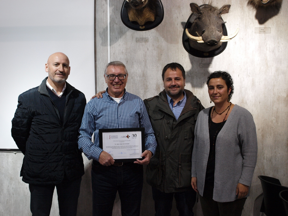 El Consell de Protecció del Parque Natural de la Font Roja homenajea al ibense Joan Josep Sarrió